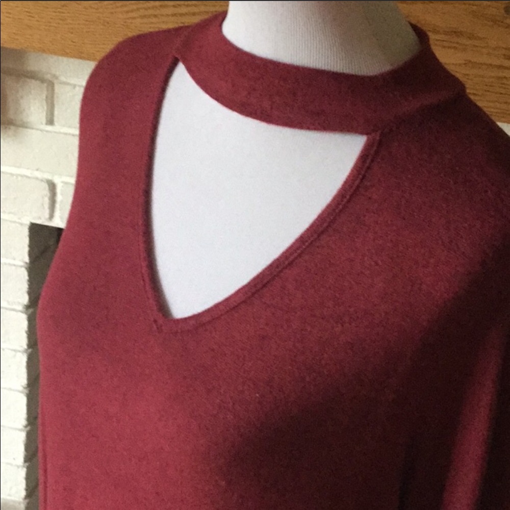 👜Vici Keyhole Choker Long Sleeve Top❤️ - Picture 3 of 5